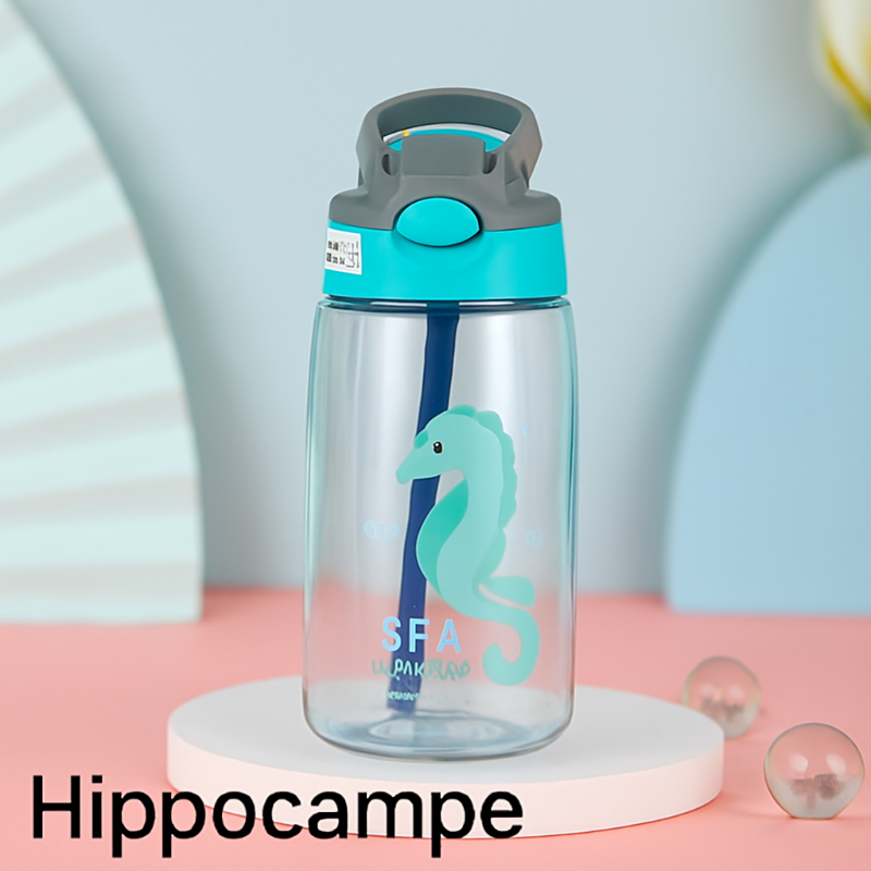 Gourde enfant avec paille